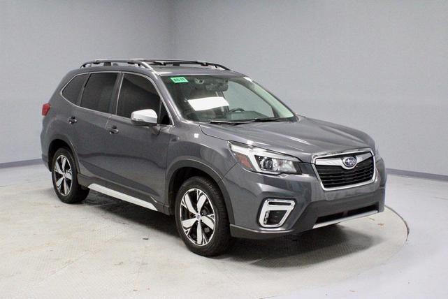 Photo of 2020 Magnetite Gray Metallic Subaru Forester