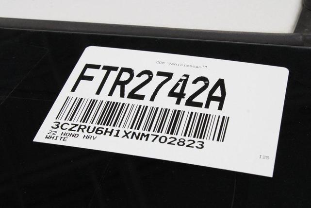 Photo of 2022 Platinum White Pearl Honda HR-V