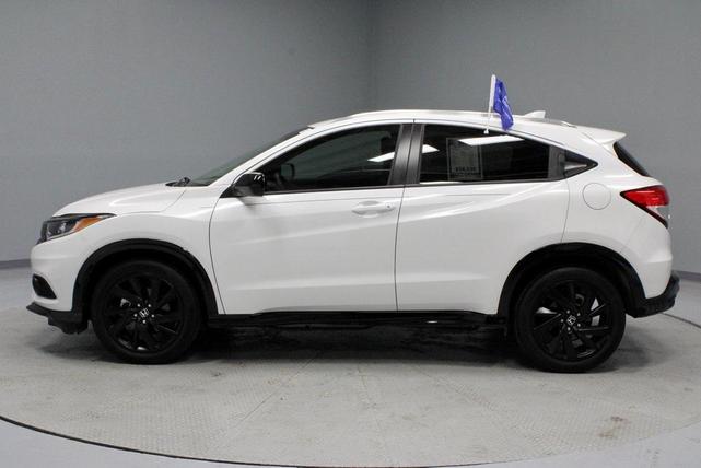 Photo of 2022 Platinum White Pearl Honda HR-V
