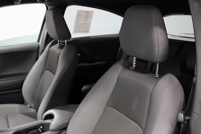 Photo of 2022 Platinum White Pearl Honda HR-V