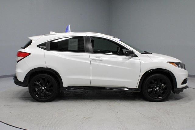 Photo of 2022 Platinum White Pearl Honda HR-V