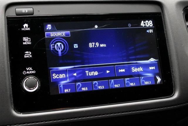 Photo of 2022 Platinum White Pearl Honda HR-V