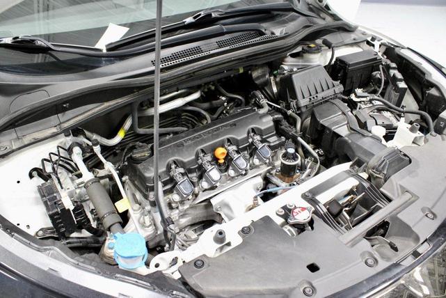 Photo of 2022 Platinum White Pearl Honda HR-V