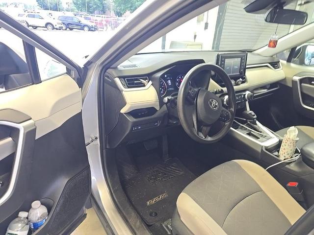 Photo of 2019 Silver Sky Metallic Toyota RAV4