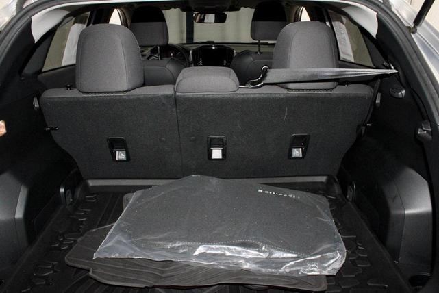 Photo of 2024 Ice Silver Metallic Subaru Crosstrek