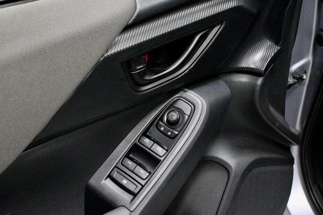 Photo of 2024 Ice Silver Metallic Subaru Crosstrek