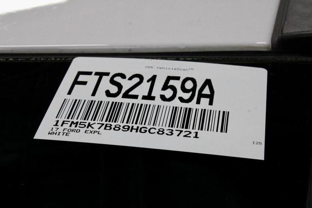 Photo of 2017 Oxford White Ford Explorer