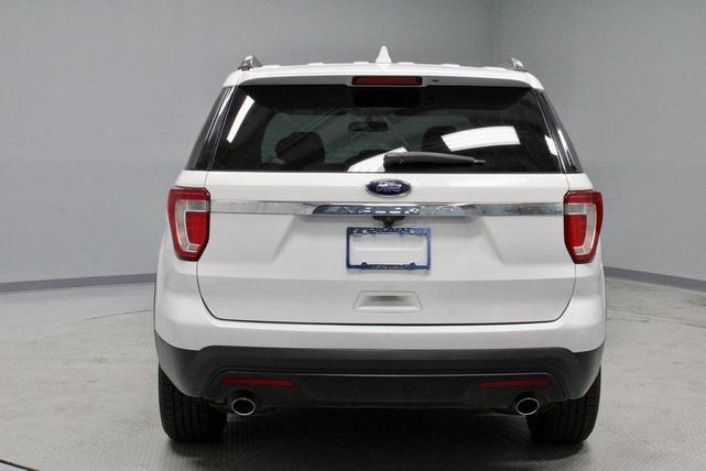 Photo of 2017 Oxford White Ford Explorer