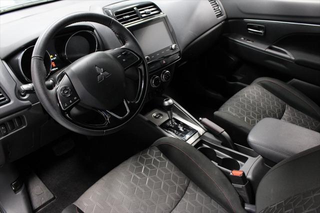 Photo of 2023 Alloy Silver Metallic Mitsubishi Outlander Sport