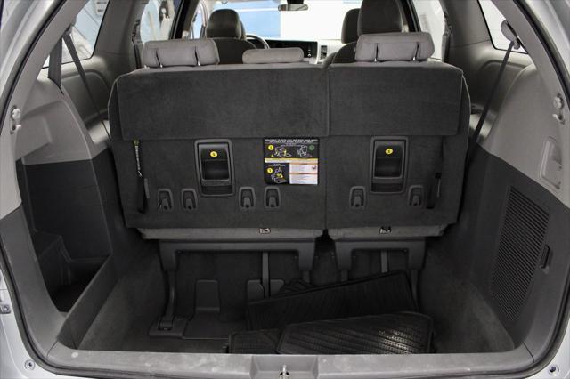 Photo of 2020 Celestial Silver Metallic Toyota Sienna