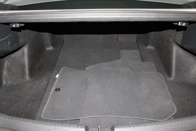 Photo of 2023 Platinum White Pearl Acura TLX