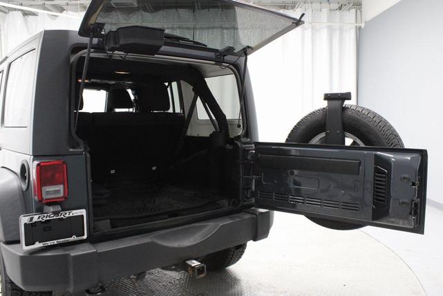 Photo of 2017 Rhino Clearcoat Jeep Wrangler Unlimited