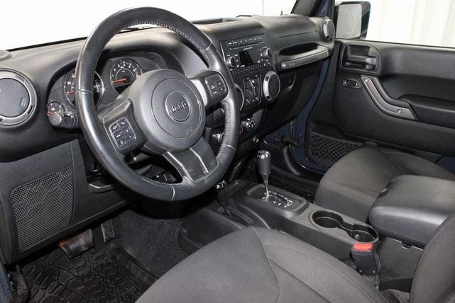 Photo of 2017 Rhino Clearcoat Jeep Wrangler Unlimited