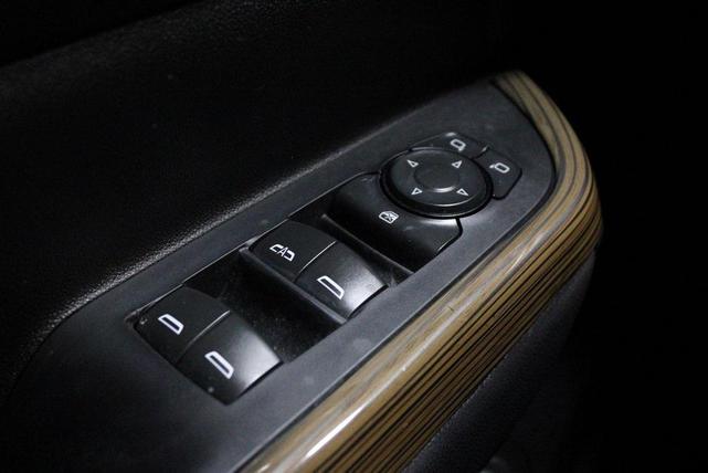 Photo of 2023 Ebony Twilight Metallic GMC Acadia