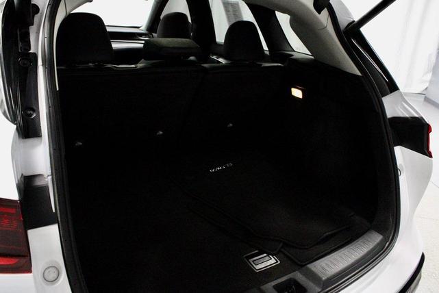 Photo of 2024 Lunar White INFINITI QX50