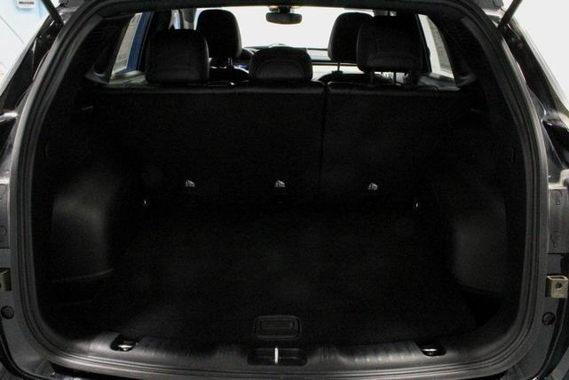 Photo of 2024 Diamond Black Crystal Pearlcoat Jeep Compass