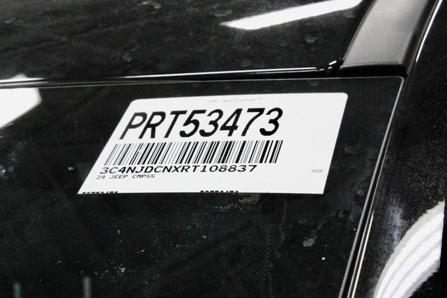 Photo of 2024 Diamond Black Crystal Pearlcoat Jeep Compass