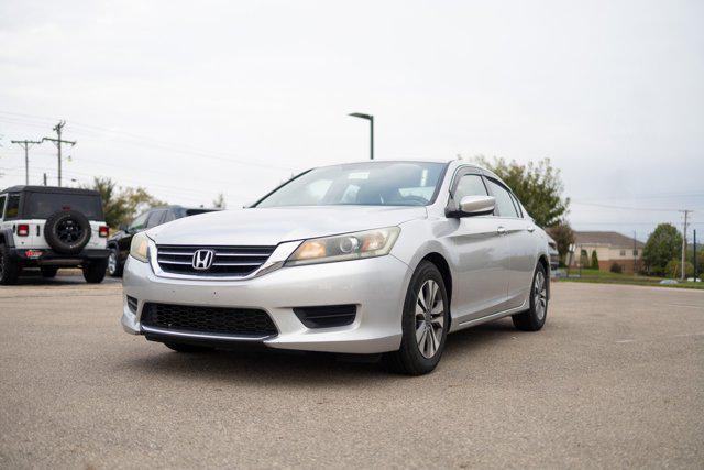 Photo of 2013 Alabaster Silver Metallic Honda Accord