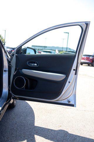 Photo of 2022 Lunar Silver Metallic Honda HR-V