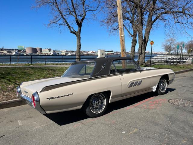 Photo of 1963 Beige Ford Thunderbird