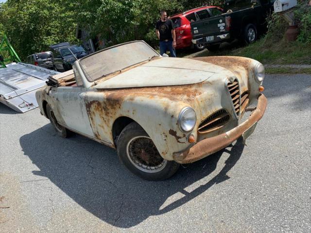 Photo of 1952 Ivory Alfa Romeo 1900