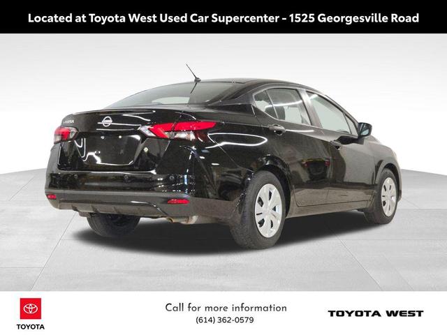 Photo of 2023 Super Black Metallic Nissan Versa