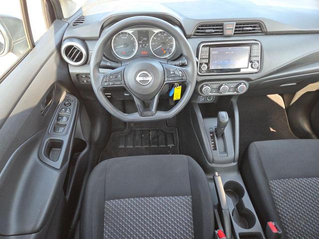 Photo of 2023 Super Black Metallic Nissan Versa