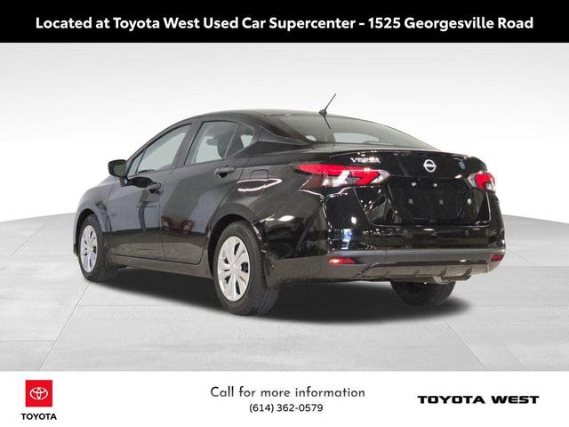 Photo of 2023 Super Black Metallic Nissan Versa