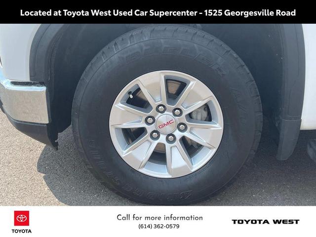 Photo of 2023 Summit White GMC Sierra 1500