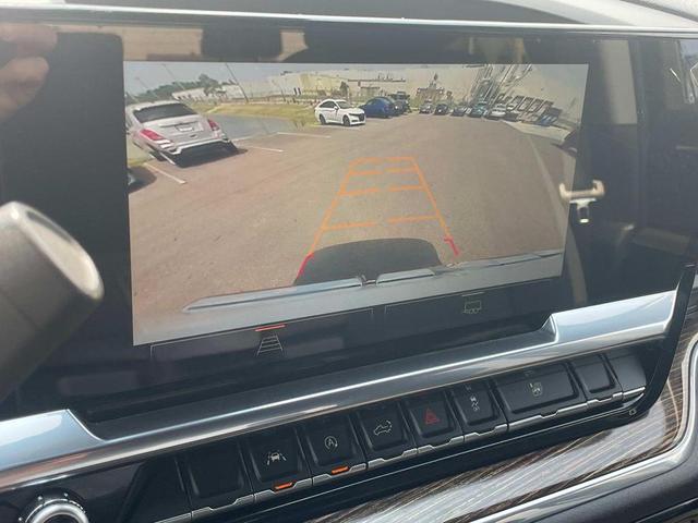Photo of 2023 Summit White GMC Sierra 1500