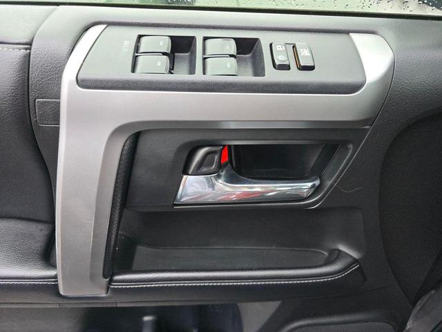 Photo of 2017 Magnetic Gray Metallic Toyota 4Runner