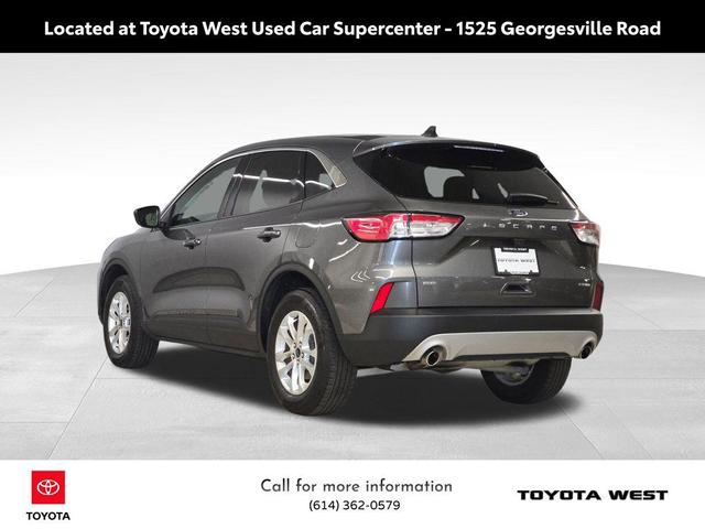 Photo of 2022 Carbonized Gray Metallic Ford Escape