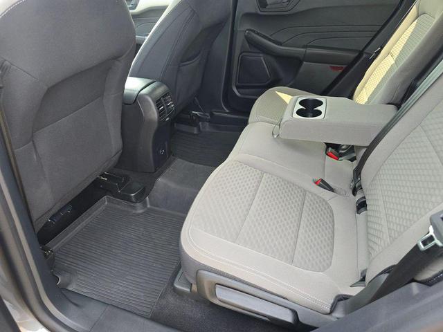 Photo of 2022 Carbonized Gray Metallic Ford Escape