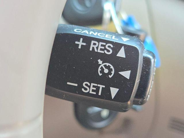 Photo of 2007 Desert Sand Mica Toyota Sienna