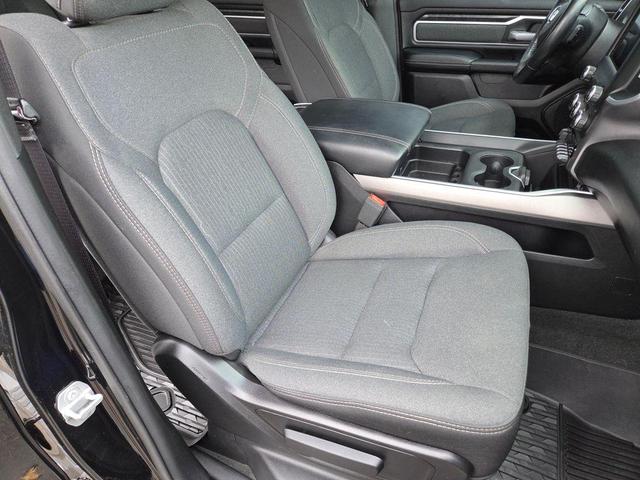 Photo of 2020 Diamond Black Crystal Pearlcoat RAM 1500