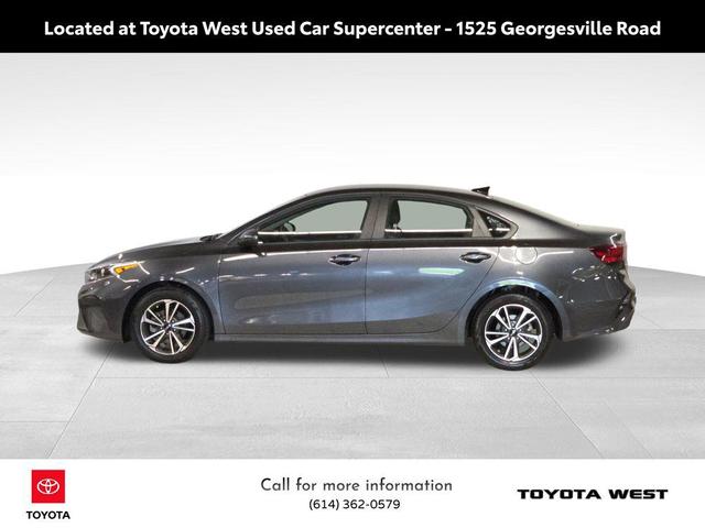 Photo of 2024 Gravity Gray Kia Forte