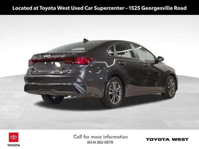 Photo of 2024 Gravity Gray Kia Forte