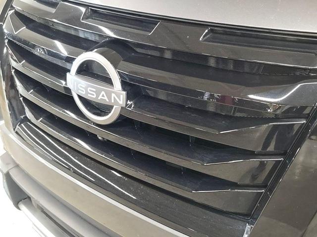 Photo of 2024 Gun Metallic Nissan Pathfinder