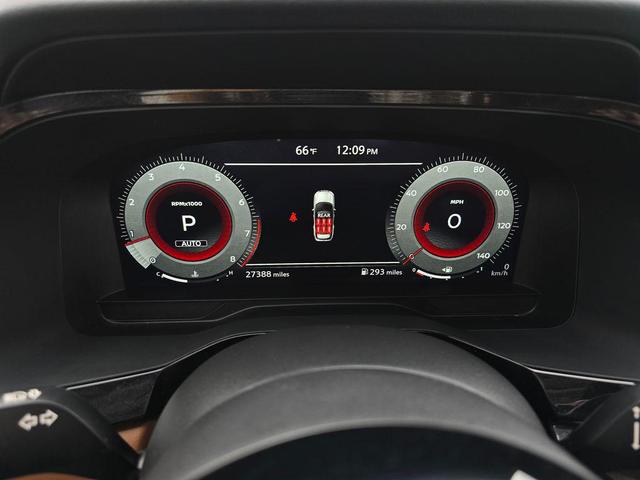 Photo of 2024 Gun Metallic Nissan Pathfinder