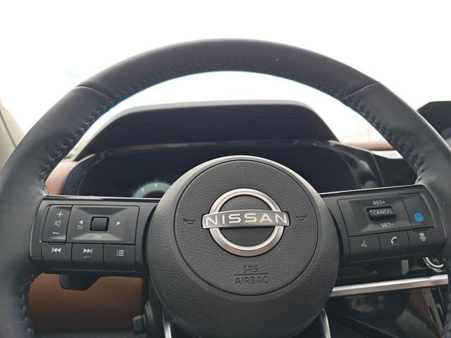 Photo of 2024 Gun Metallic Nissan Pathfinder