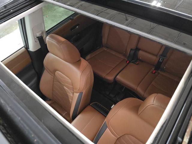 Photo of 2024 Gun Metallic Nissan Pathfinder