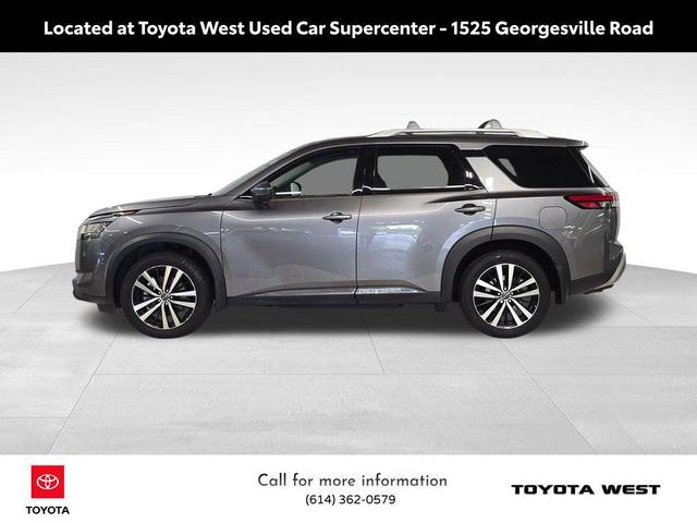 Photo of 2024 Gun Metallic Nissan Pathfinder
