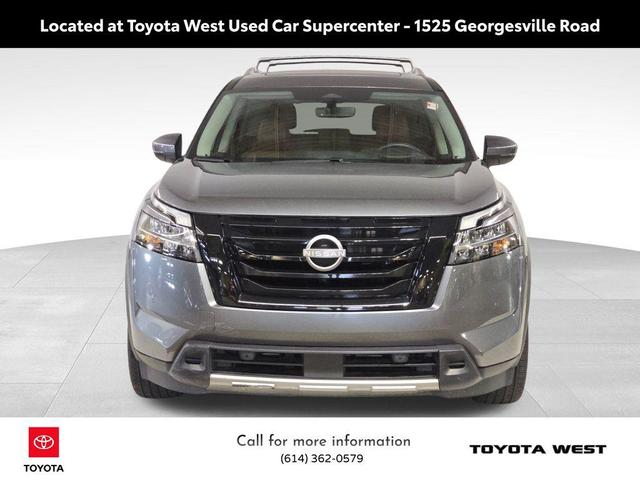 Photo of 2024 Gun Metallic Nissan Pathfinder