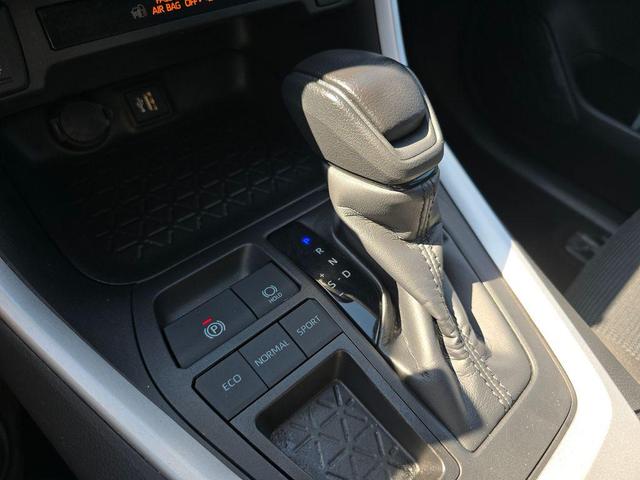 Photo of 2023 Silver Sky Metallic Toyota RAV4