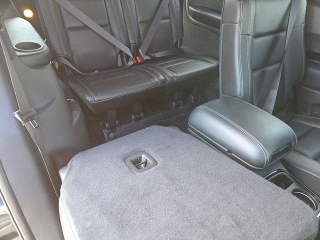 Photo of 2022 DB Black Clearcoat Dodge Durango