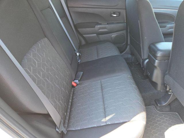 Photo of 2024 White Diamond Mitsubishi Outlander Sport