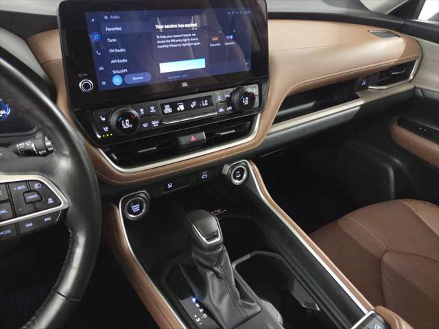 Photo of 2024 Ruby Flare Pearl Toyota Grand Highlander
