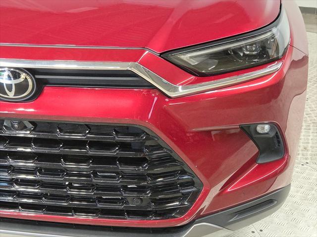Photo of 2024 Ruby Flare Pearl Toyota Grand Highlander
