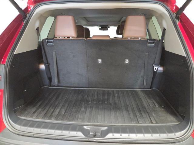 Photo of 2024 Ruby Flare Pearl Toyota Grand Highlander