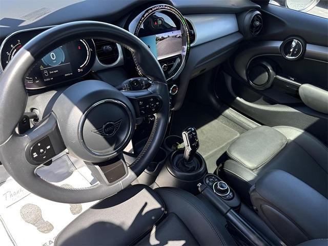 Photo of 2024 Silver MINI Hardtop